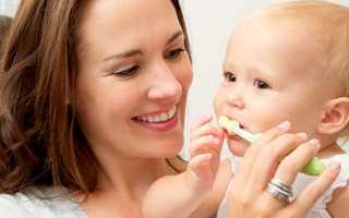 Почему появляется черный налет на зубах у ребенка и что нужно делать